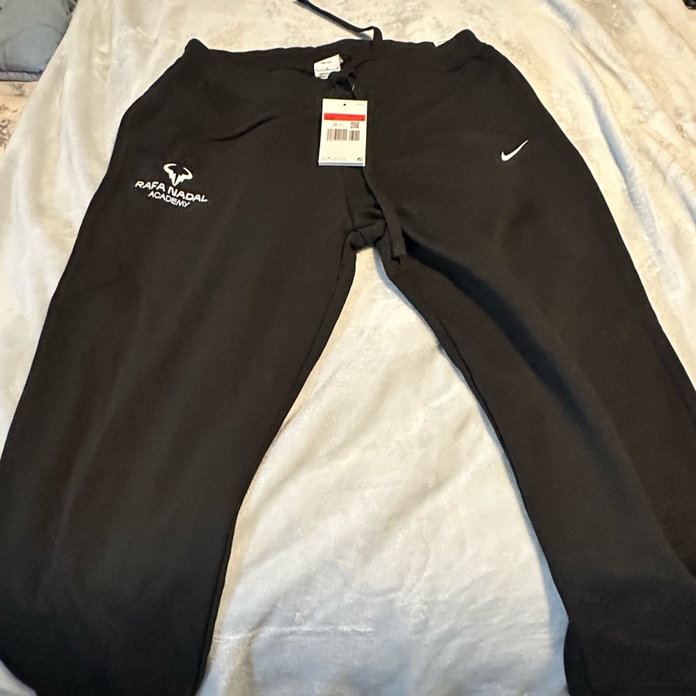 Women’s large Nike Black Rafa Nadal Academy training Sweatpants joggers